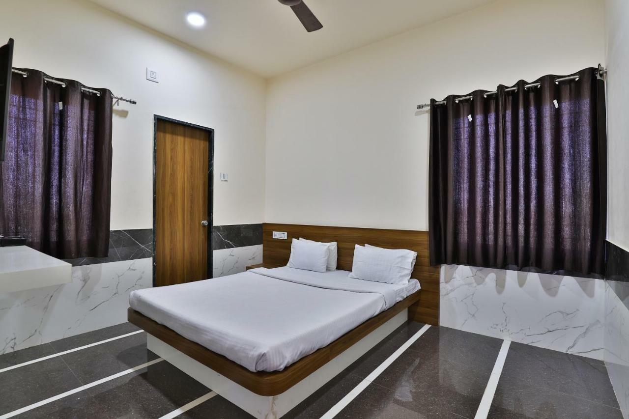 Spot On 37366 Hotel Mahalaxmi Dwārka Exterior foto