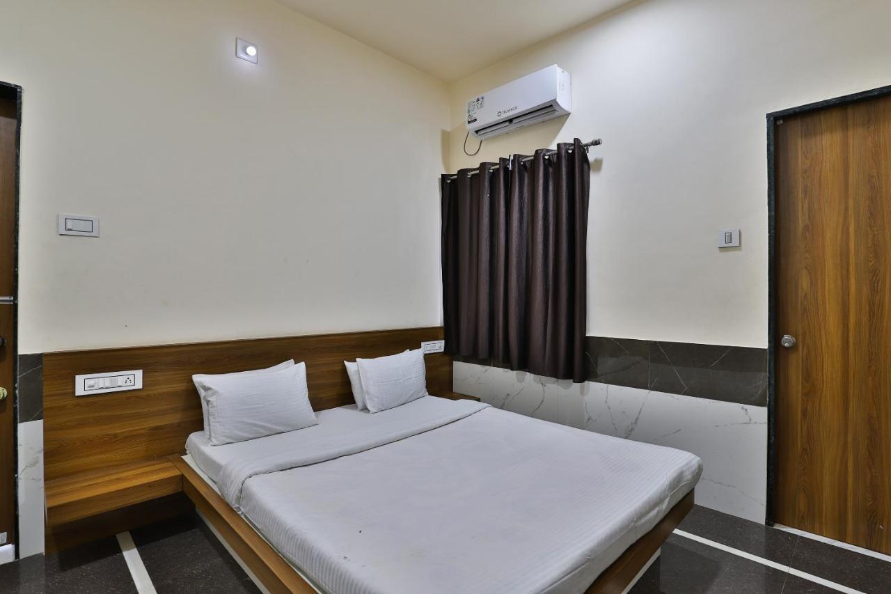 Spot On 37366 Hotel Mahalaxmi Dwārka Exterior foto