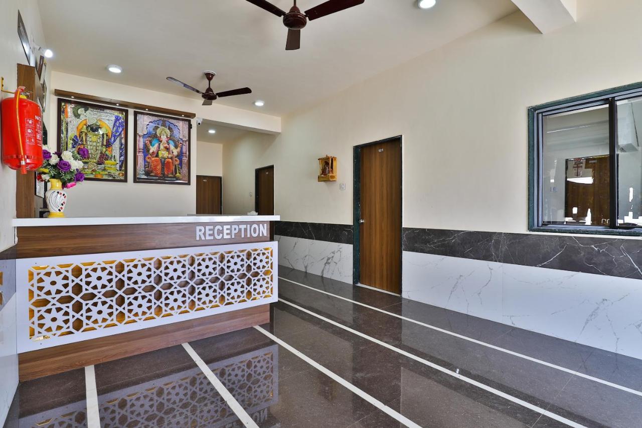 Spot On 37366 Hotel Mahalaxmi Dwārka Exterior foto
